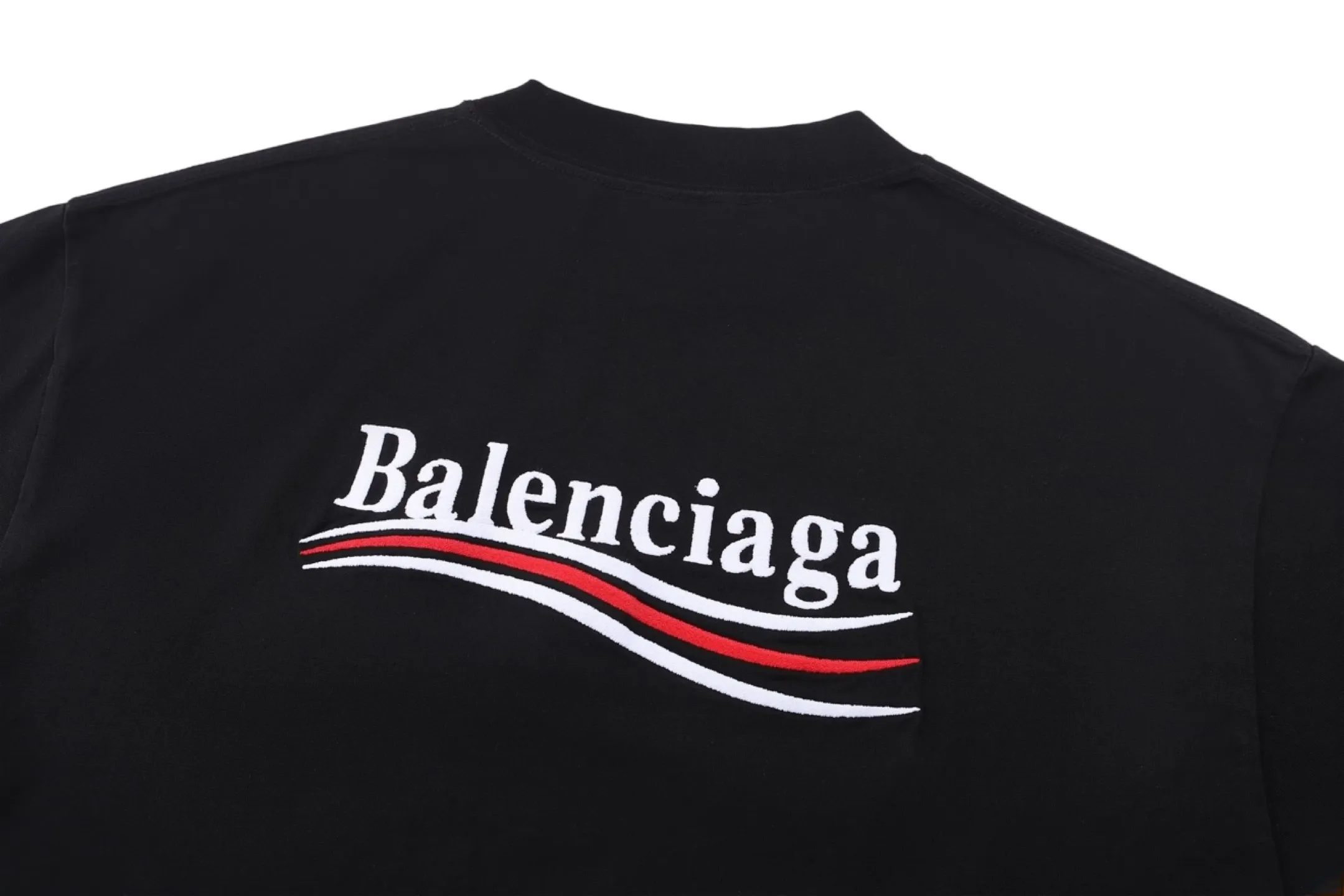 BLCG Classic （Black） 5,600 ， 32 ， 300 1*1 ， ， ， 。 ， ， ； ， 。 ， ， Wear-Resistant 。 ， ， ， ， 。 ， ， ， Same Style ， ， ， ， Same Style。 Size:S-M-L-XL